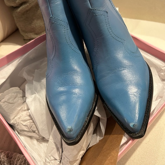 Intentionally Blank Boots - Picture 4 of 8